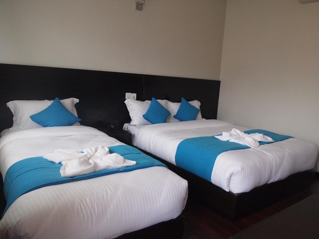 Hotel Swapna Bagh- Your Place Pokhara Buitenkant foto