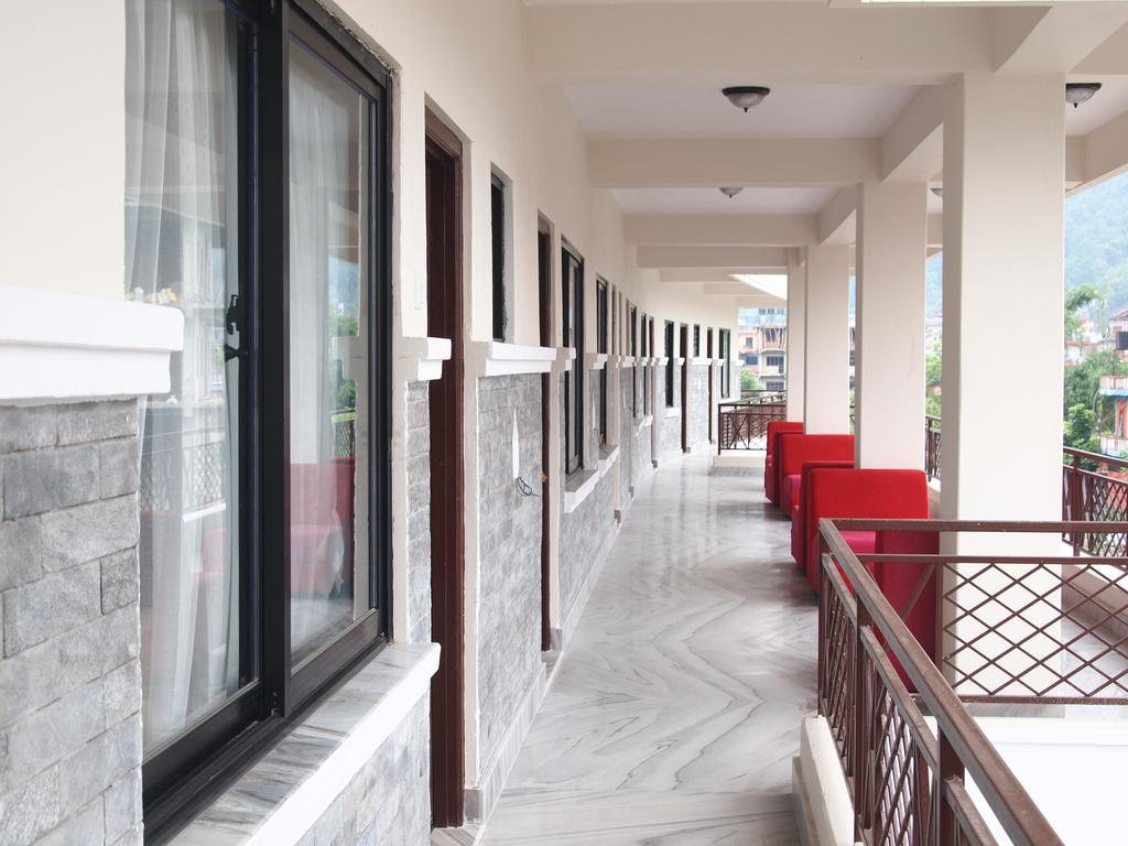Hotel Swapna Bagh- Your Place Pokhara Buitenkant foto