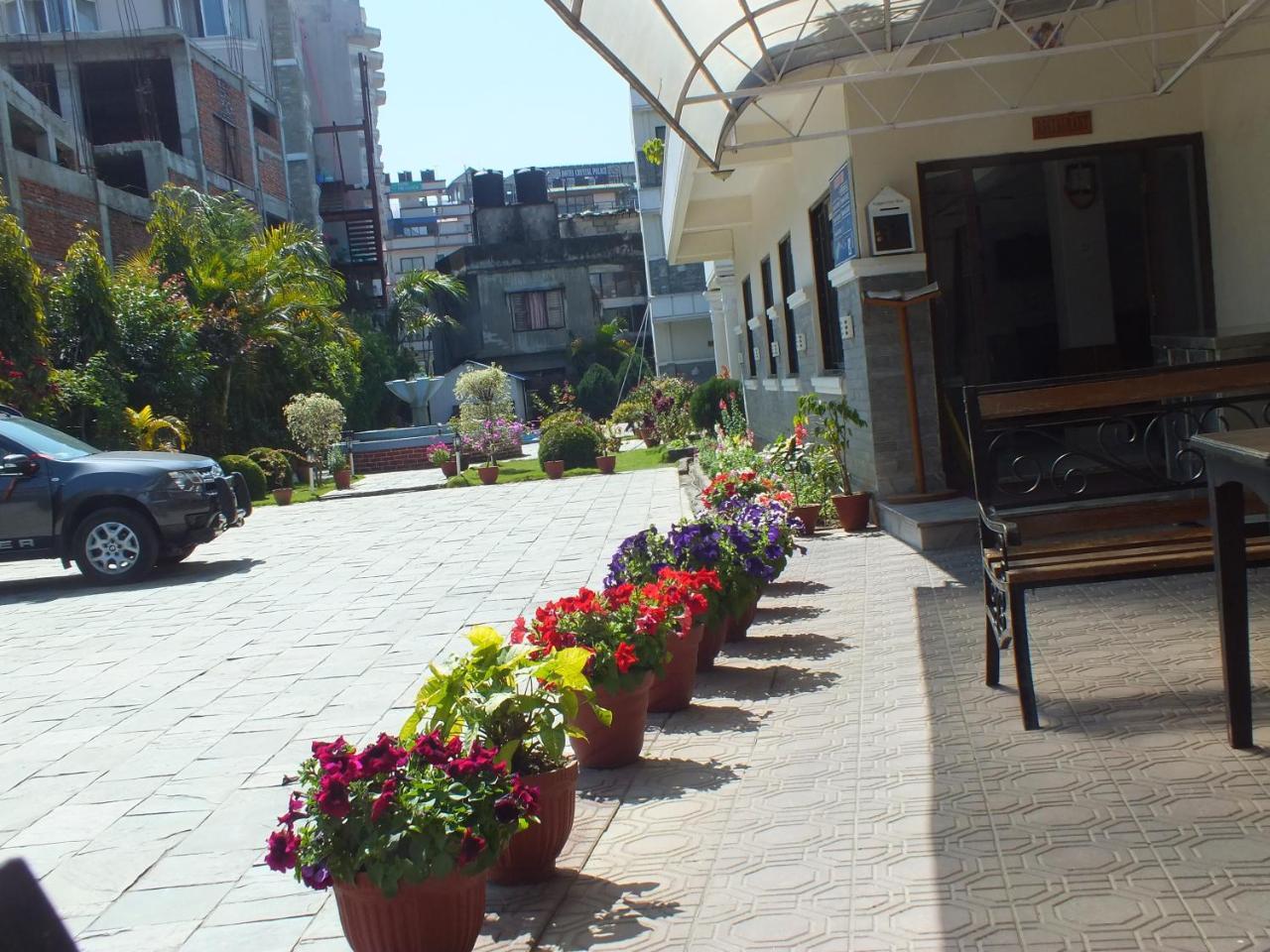Hotel Swapna Bagh- Your Place Pokhara Buitenkant foto